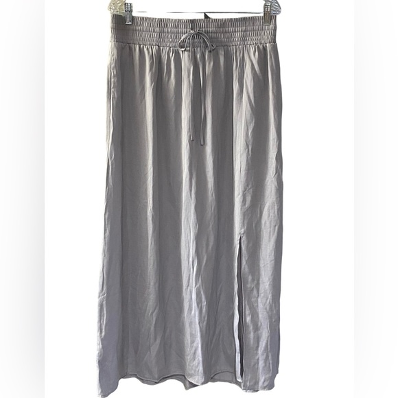 NWT Chico’s Solid Side-Slit Maxi Skirt Size 8 - Picture 4 of 12